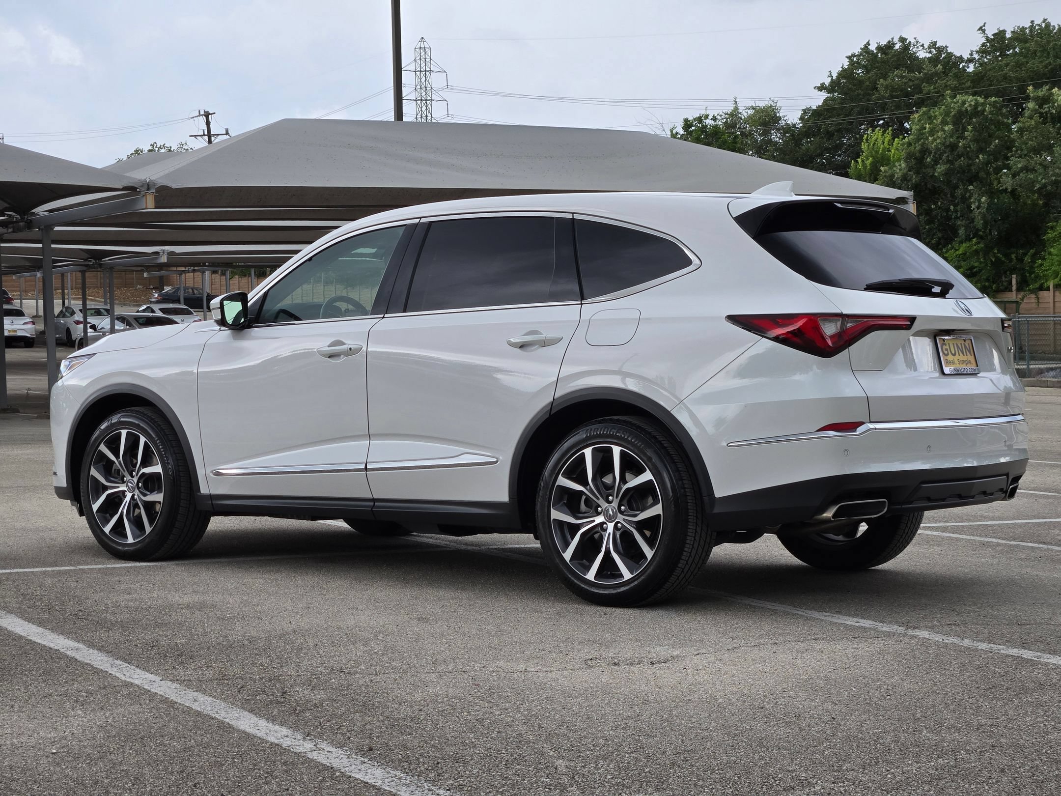 Certified 2023 Acura MDX FWD w/ Technology Package image 7