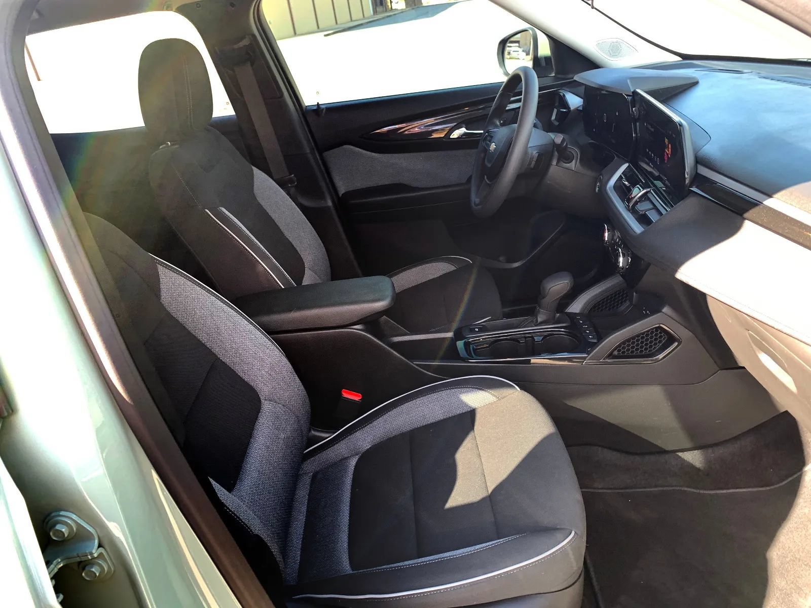 Used 2026 Chevrolet TrailBlazer LT FWD image 28