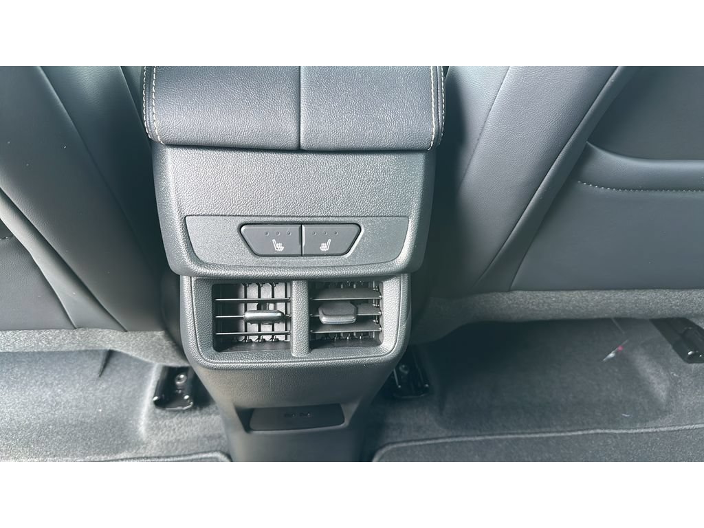 New 2026 GMC Terrain Elevation w/ Elevation Premium Package AWD/4WD image 22