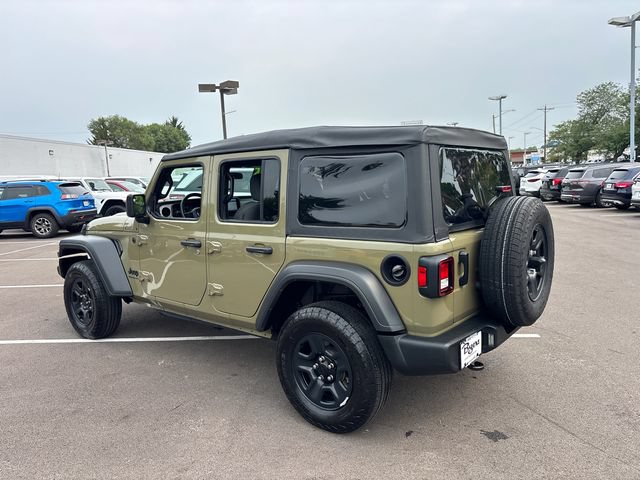 Used 2025 Jeep Wrangler Unlimited Sport AWD/4WD image 4