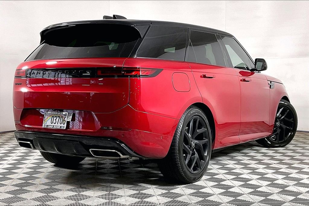 Used 2025 Land Rover Range Rover Sport Dynamic SE image 10