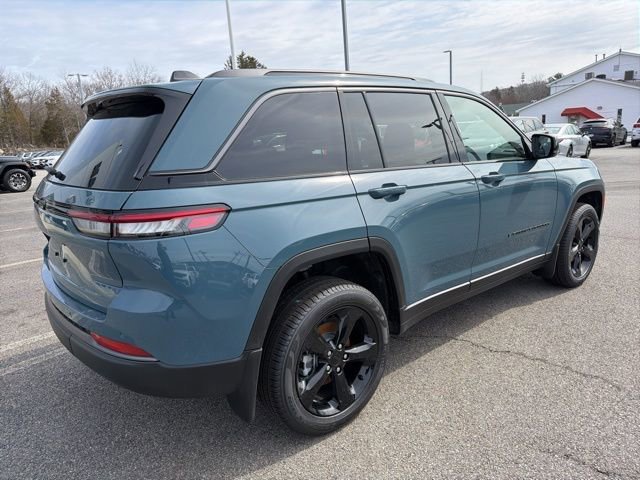 New 2026 Jeep Grand Cherokee Limited w/ Limited Altitude Package image 3