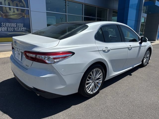 Used 2018 Toyota Camry XLE FWD image 6