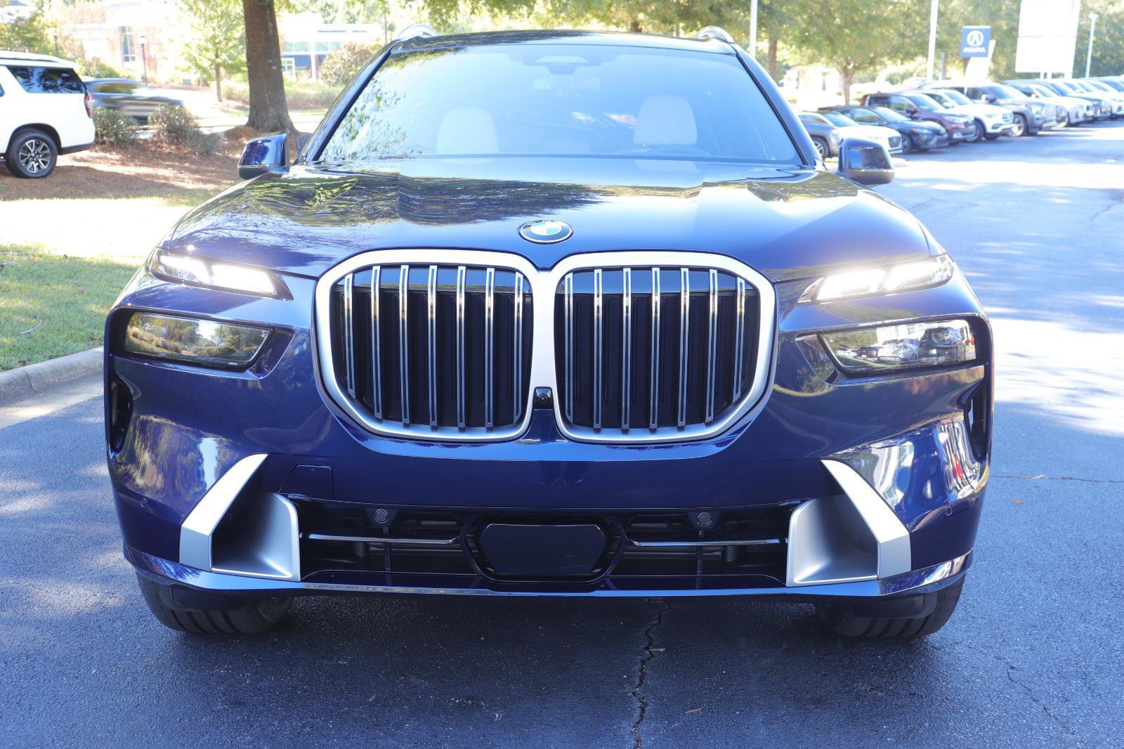 New 2026 BMW X7 xDrive40i image 2