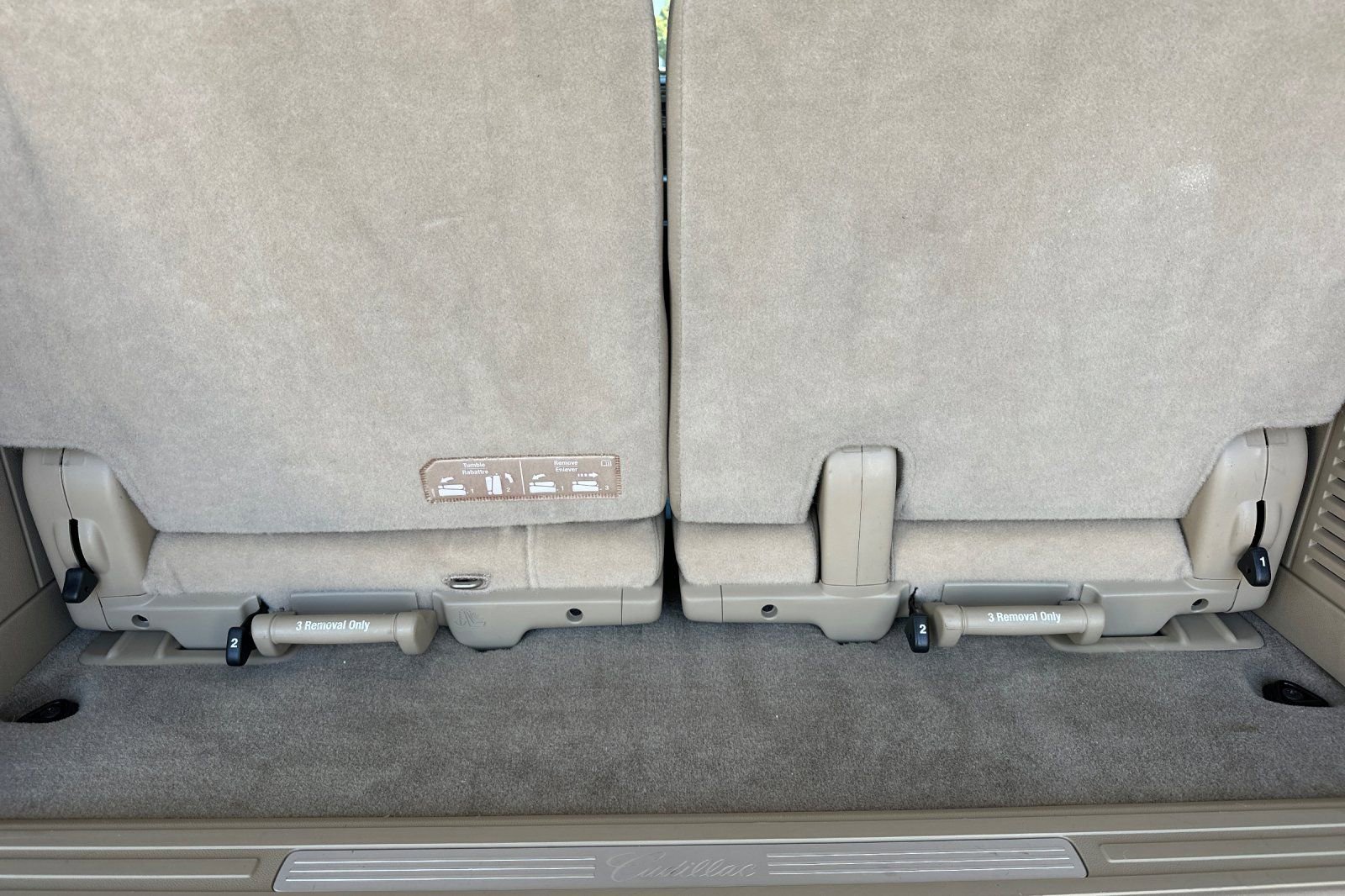 Used 2013 Cadillac Escalade Premium AWD/4WD image 20