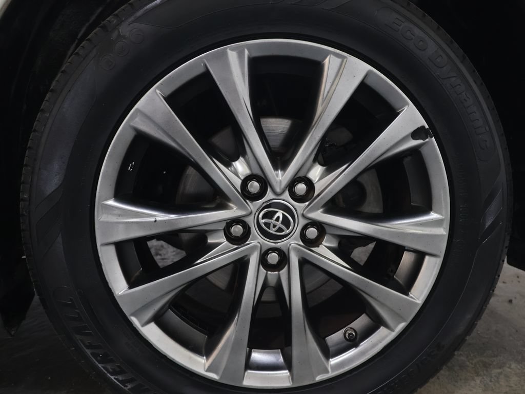 Used 2018 Toyota RAV4 Platinum FWD image 35