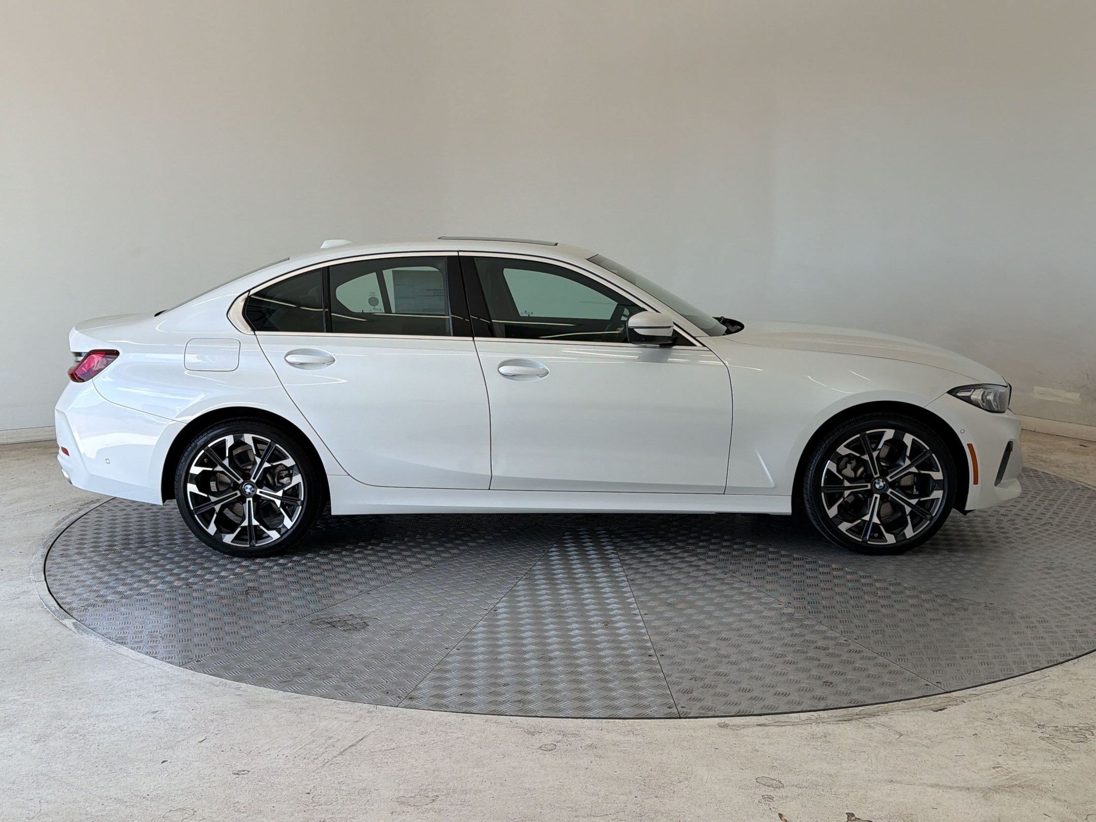 New 2026 BMW 330i xDrive Sedan w/ Premium Package AWD/4WD image 8