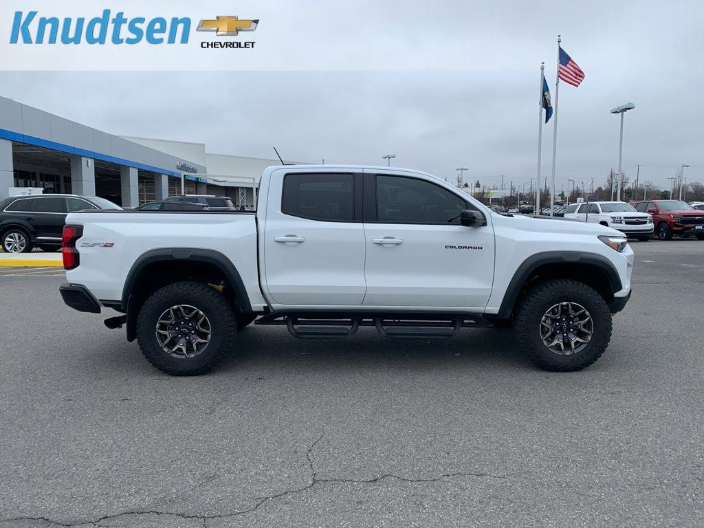 Used 2026 Chevrolet Colorado ZR2 w/ Technology Package image 8