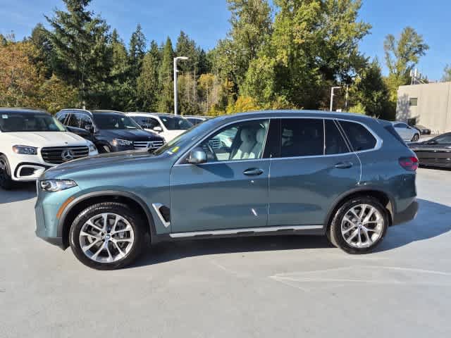 Used 2025 BMW X5 xDrive40i w/ Premium Package AWD/4WD image 5