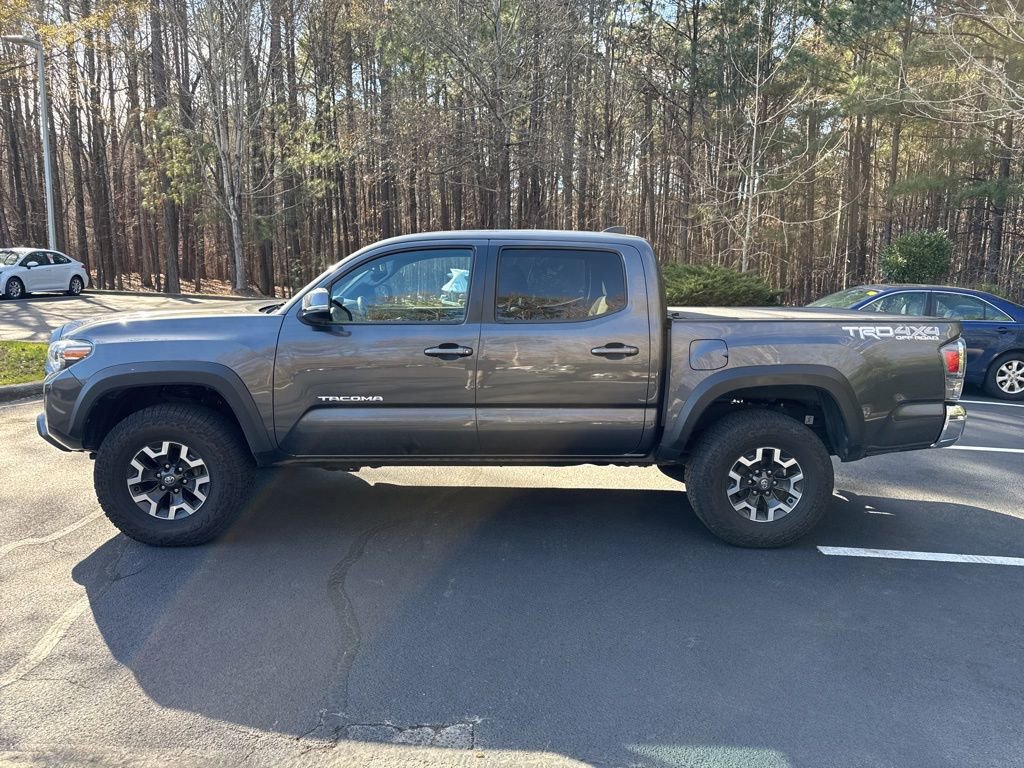 Used 2022 Toyota Tacoma TRD Off-Road image 14