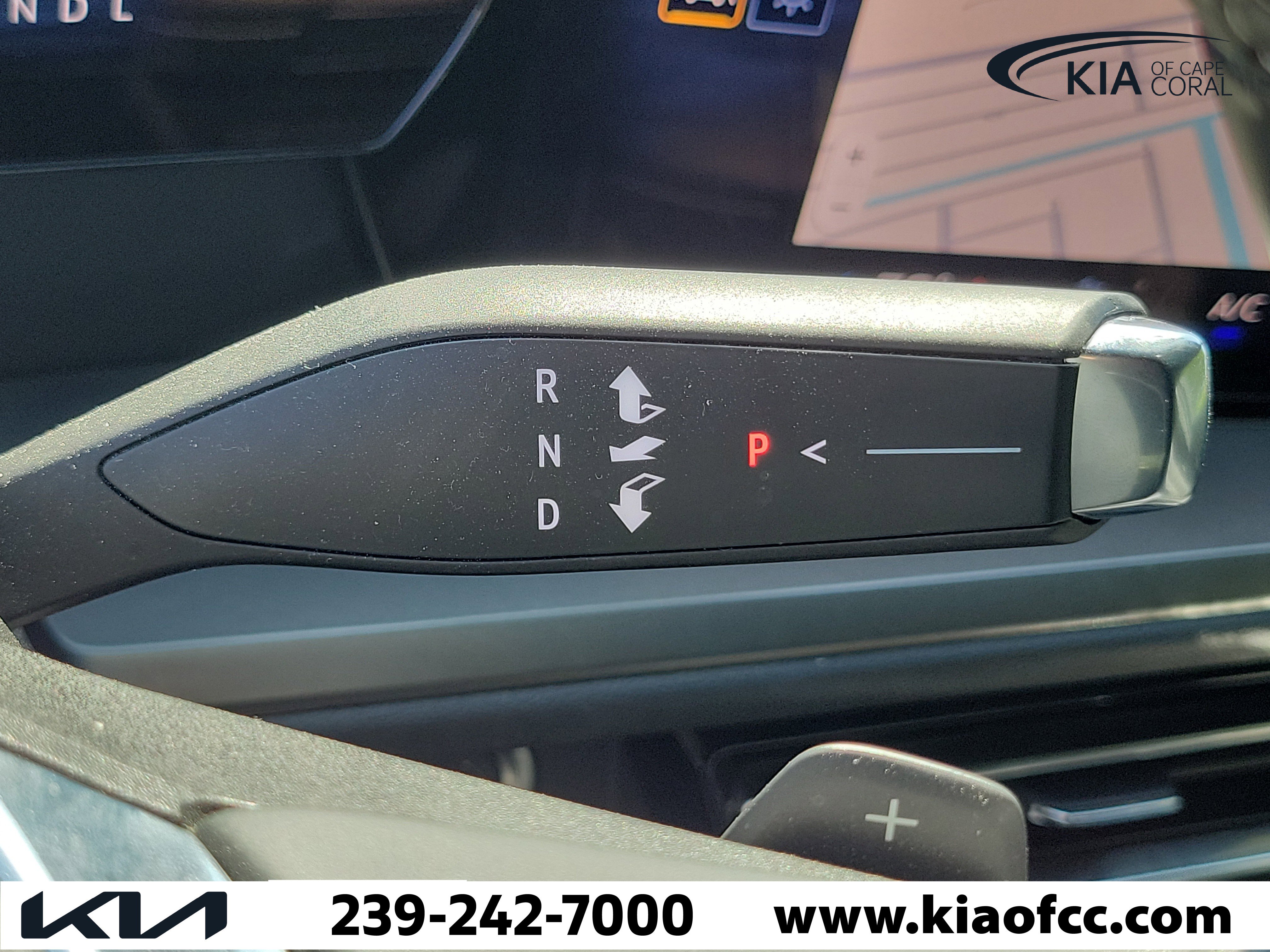 Used 2025 Chevrolet Traverse LT image 30