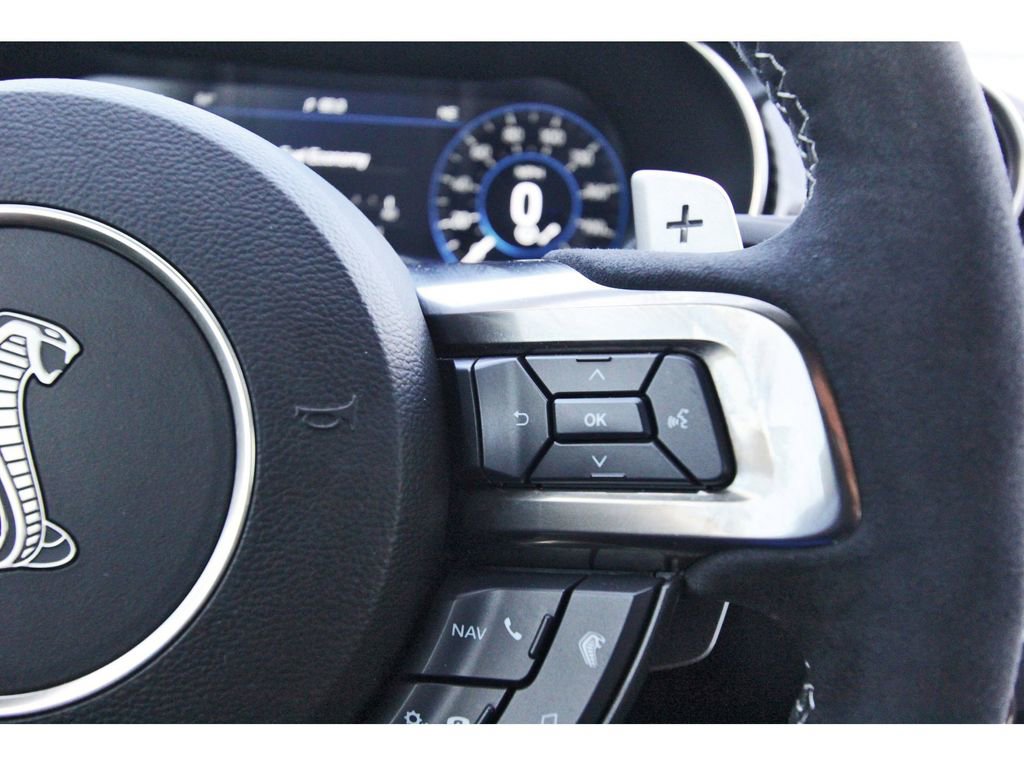 Used 2021 Ford Mustang Shelby GT500 w/ Technology Package image 16