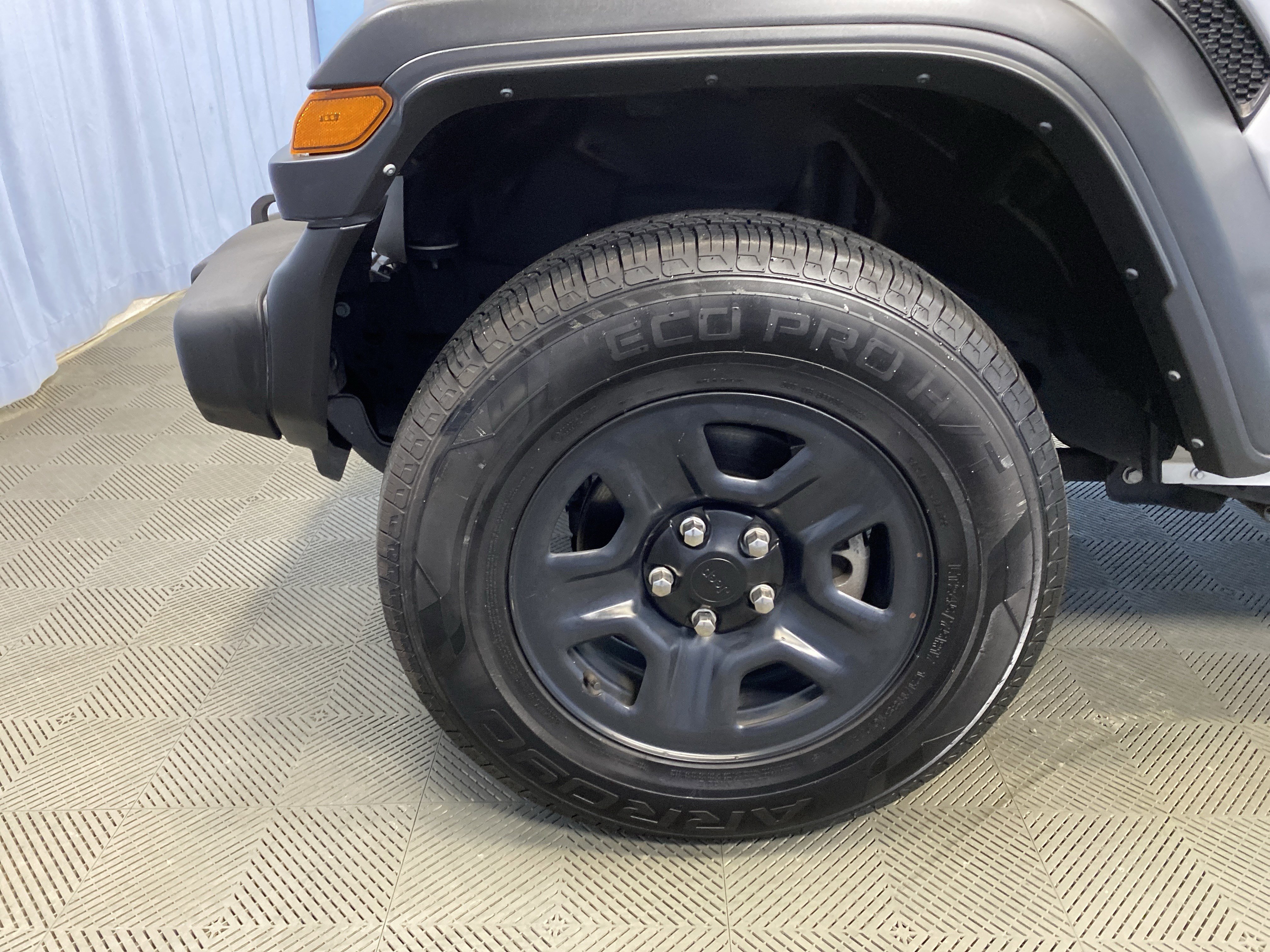 Certified 2022 Jeep Gladiator Sport image 48