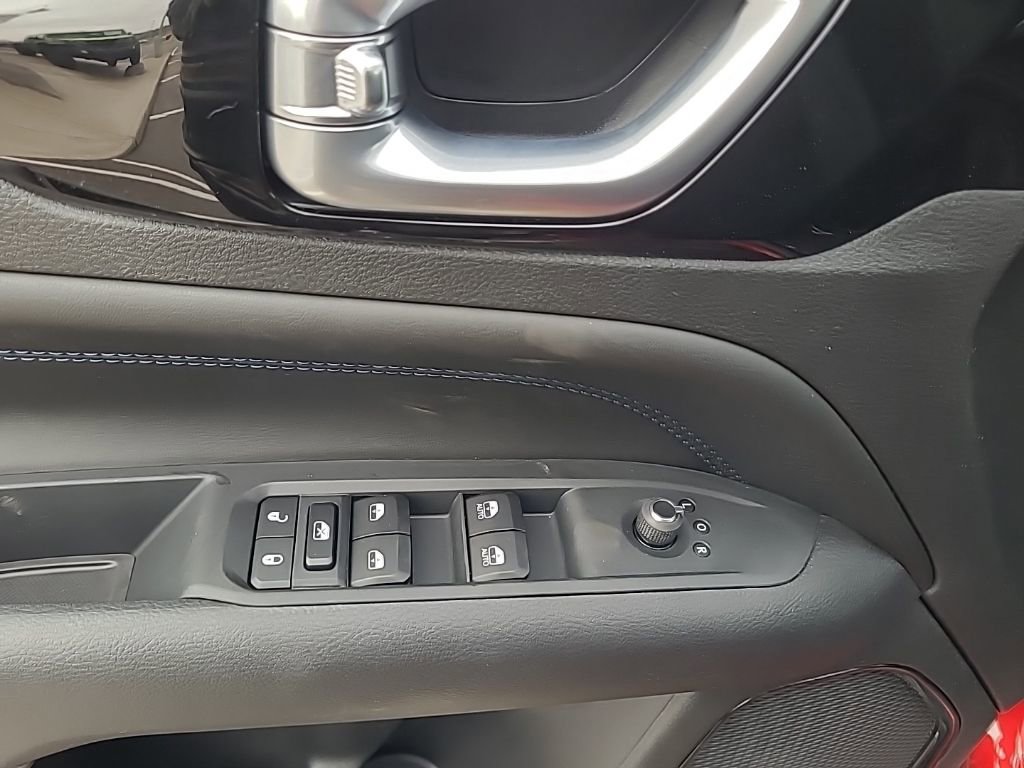 New 2026 Jeep Compass Latitude w/ Sun and Sound Group image 16