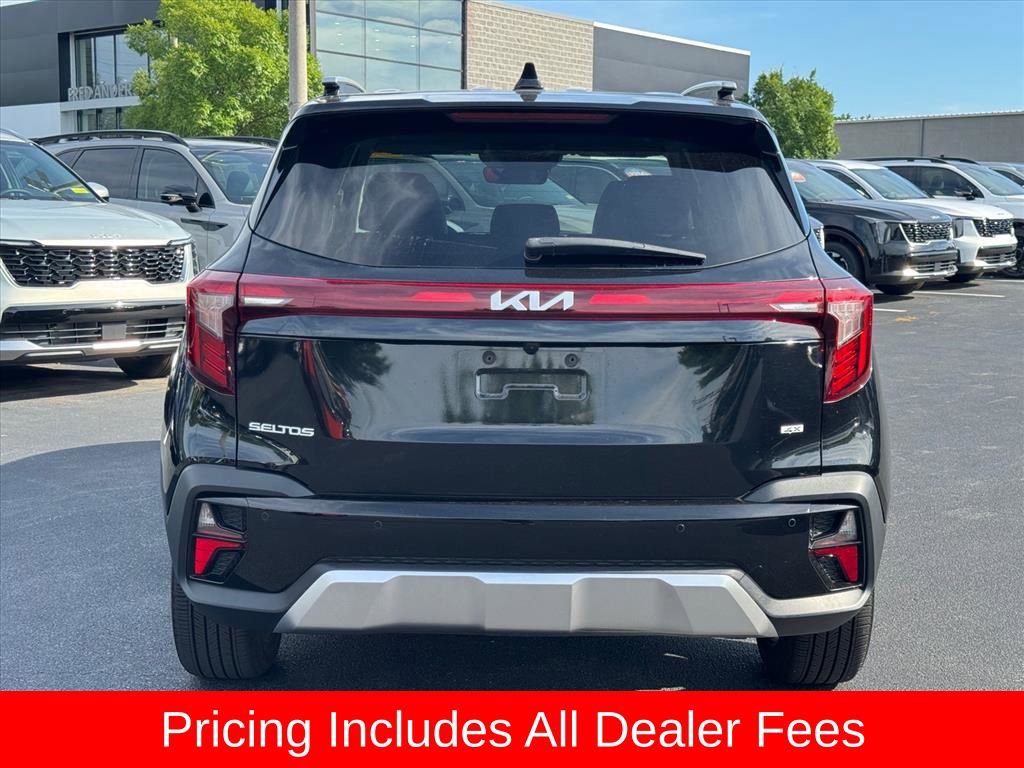 Certified 2025 Kia Seltos EX w/ EX Sunroof Package AWD/4WD image 4