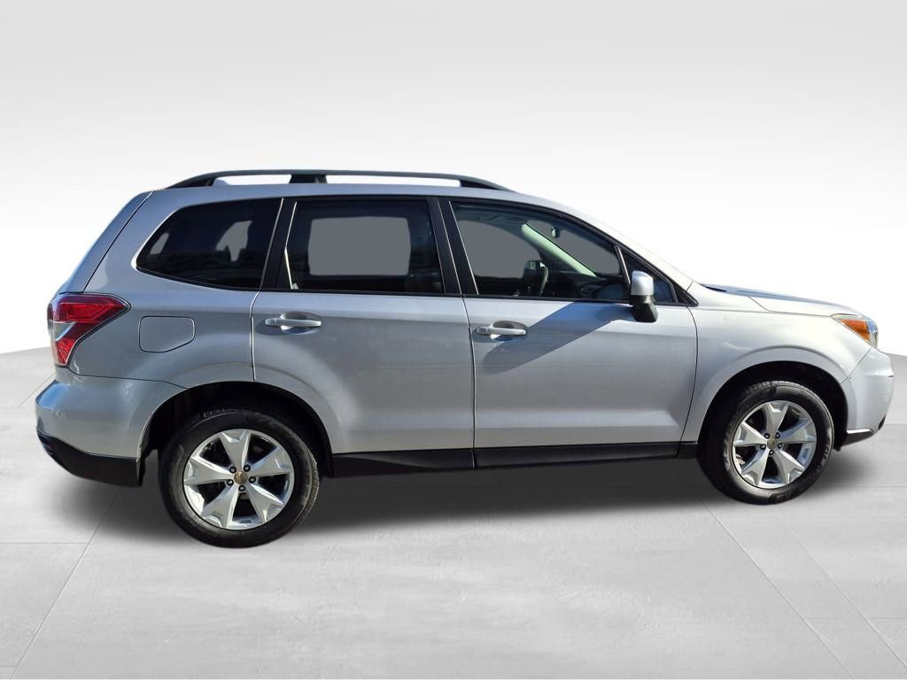 Used 2016 Subaru Forester 2.5i Premium w/ All-Weather Package image 9