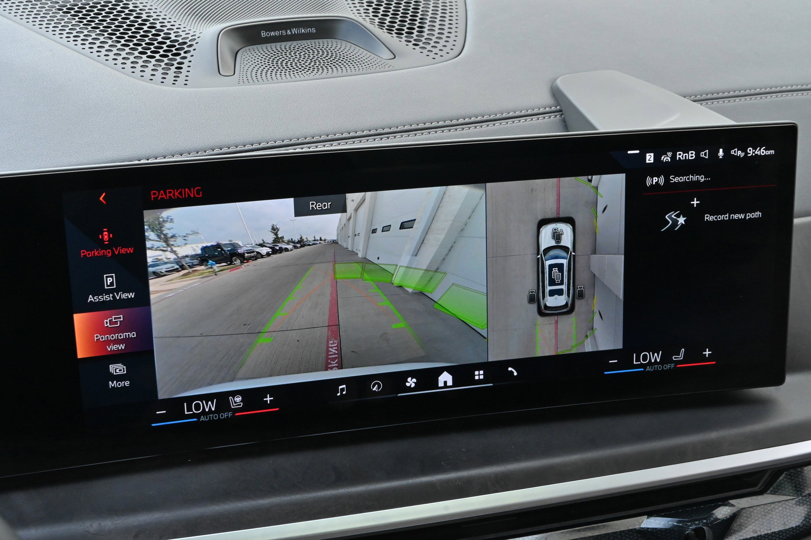 Used 2025 BMW X7 xDrive40i w/ Executive Package image 20