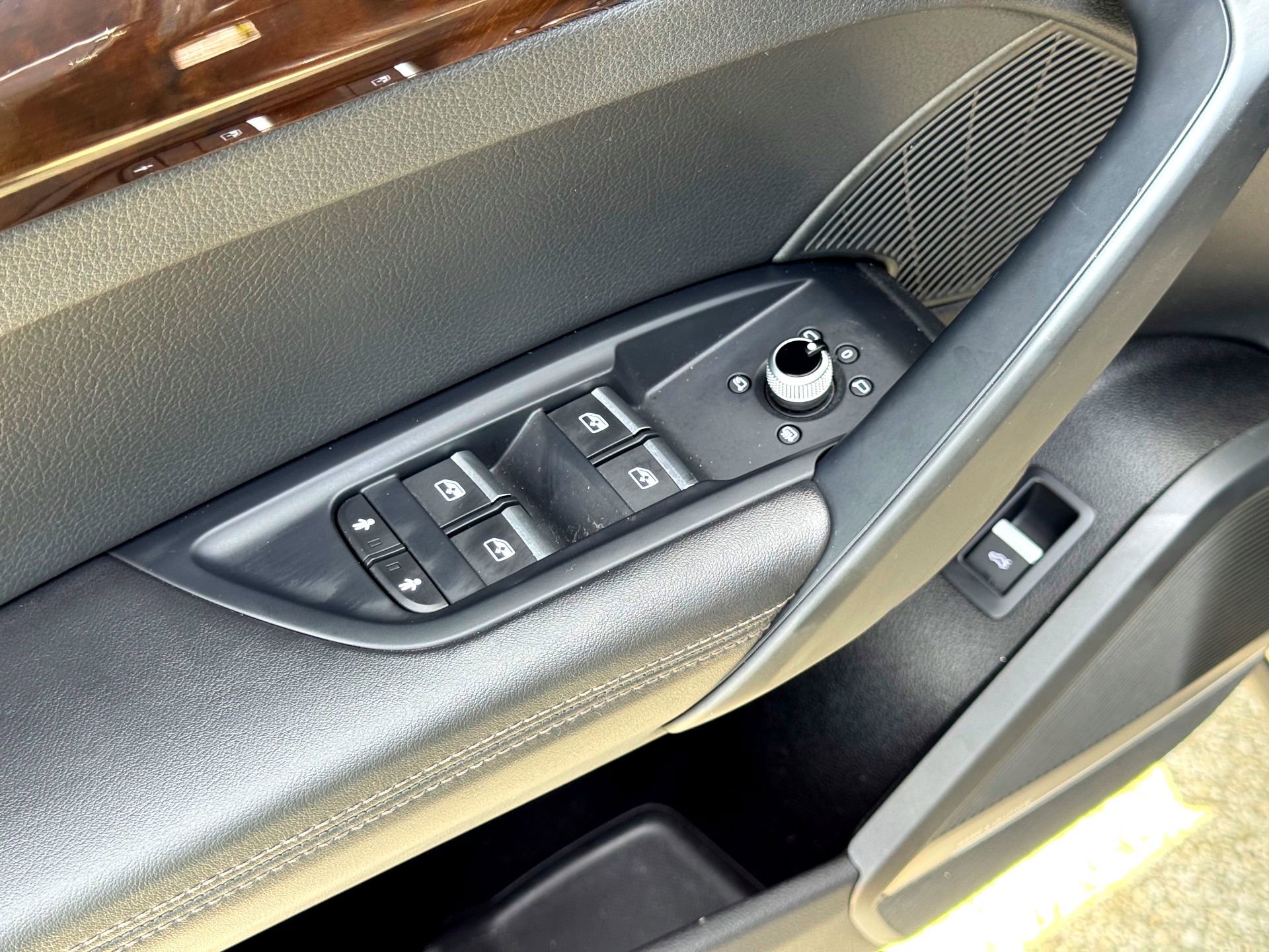 Used 2019 Audi Q5 2.0T Premium Plus w/ Premium Plus Package AWD/4WD image 18