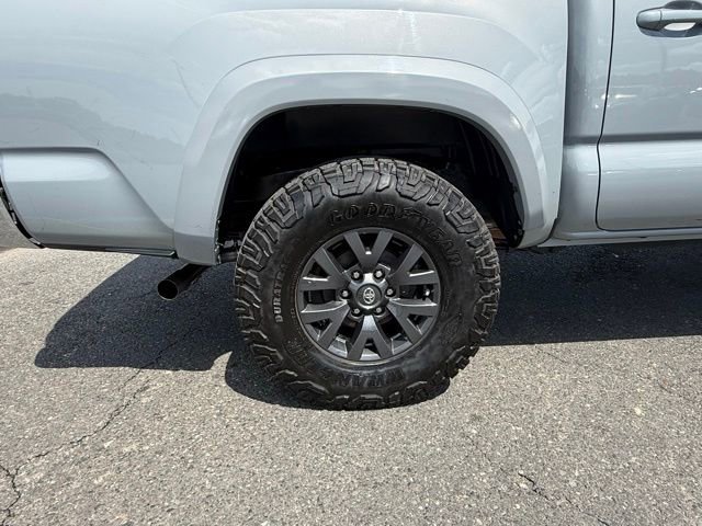Used 2021 Toyota Tacoma SR5 RWD image 7