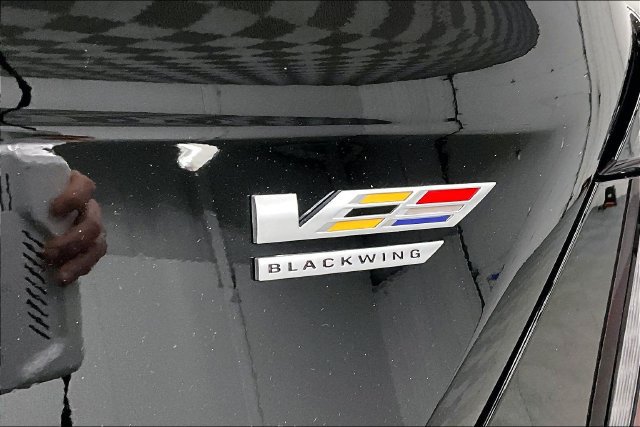 Used 2026 Cadillac CT4 V Blackwing w/ Carbon Fibre 1 Package RWD image 9