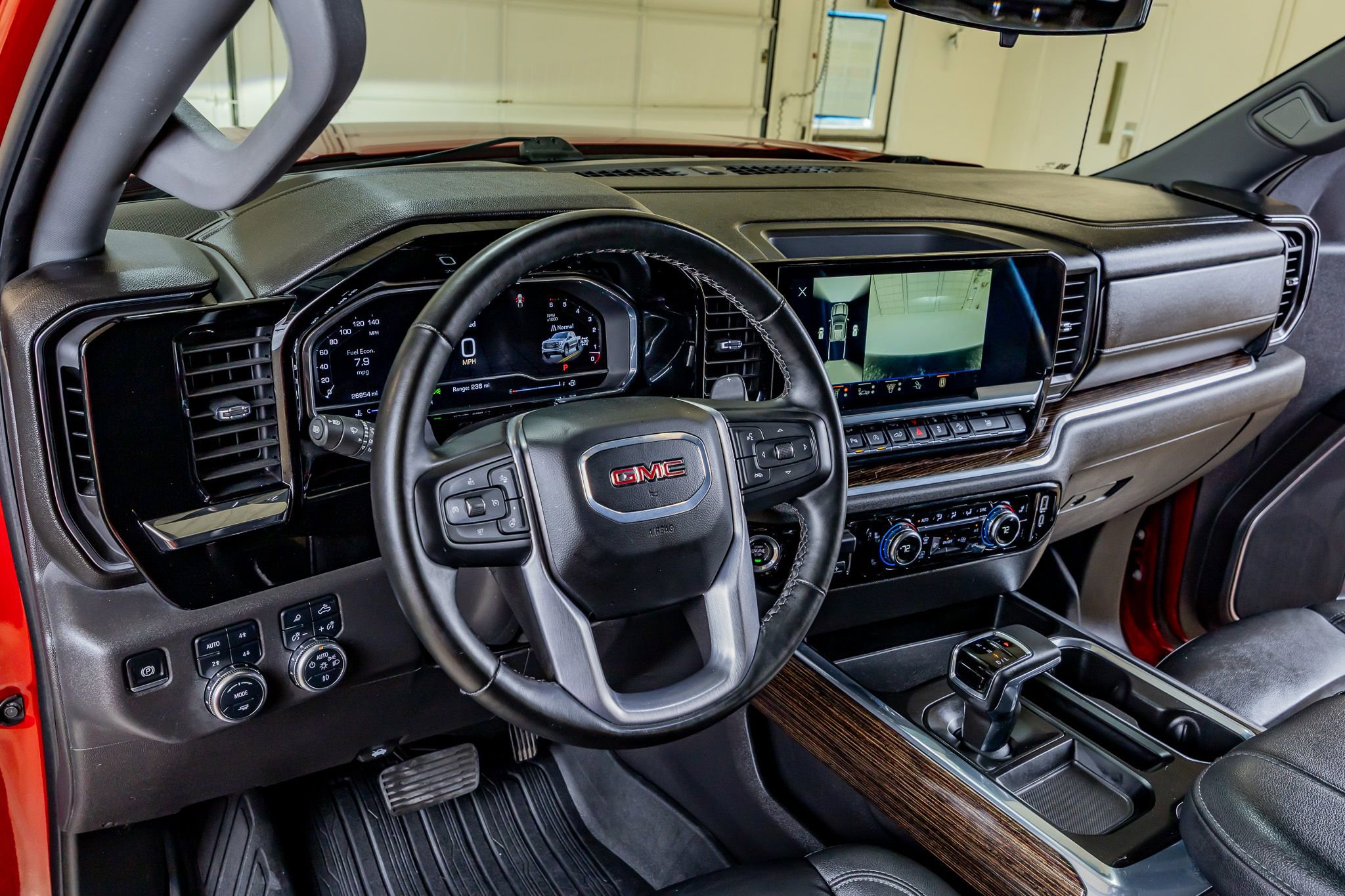 Used 2024 GMC Sierra 1500 Elevation w/ Elevation Premium Package AWD/4WD image 27