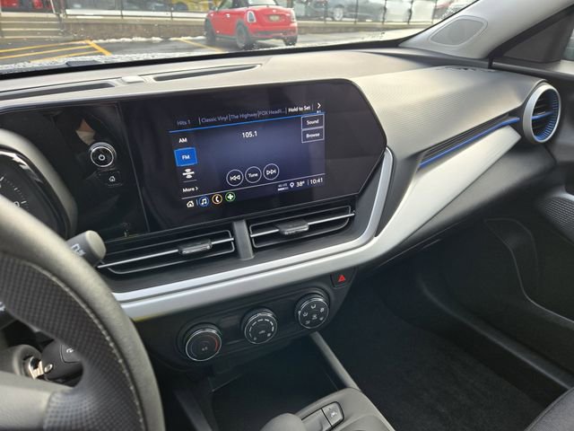 Certified 2024 Chevrolet Trax LS image 25