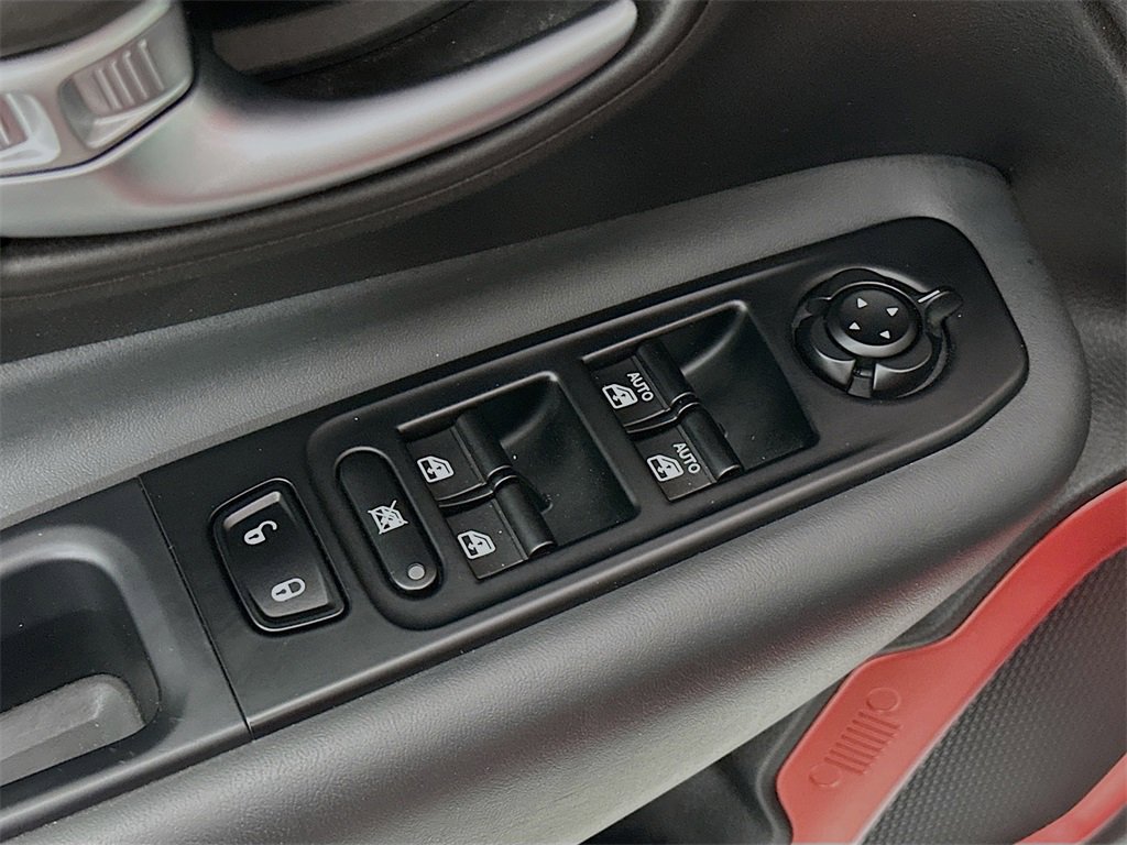 Used 2022 Jeep Renegade Latitude w/ Convenience Group image 22