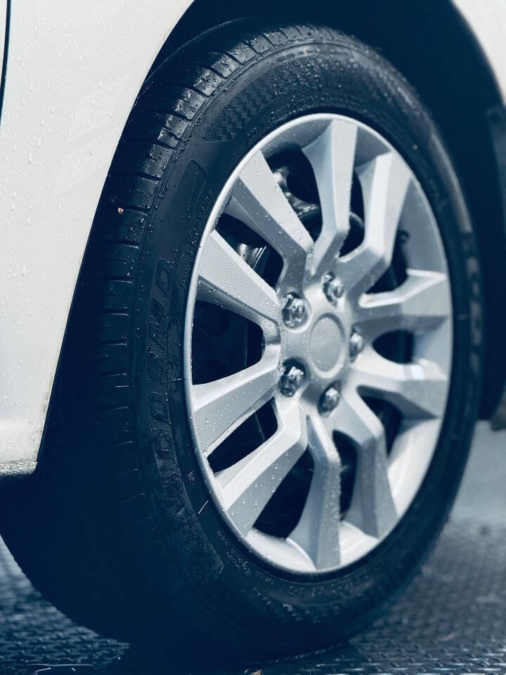 Used 2019 Subaru Impreza 2.0i w/ Eyesight image 15