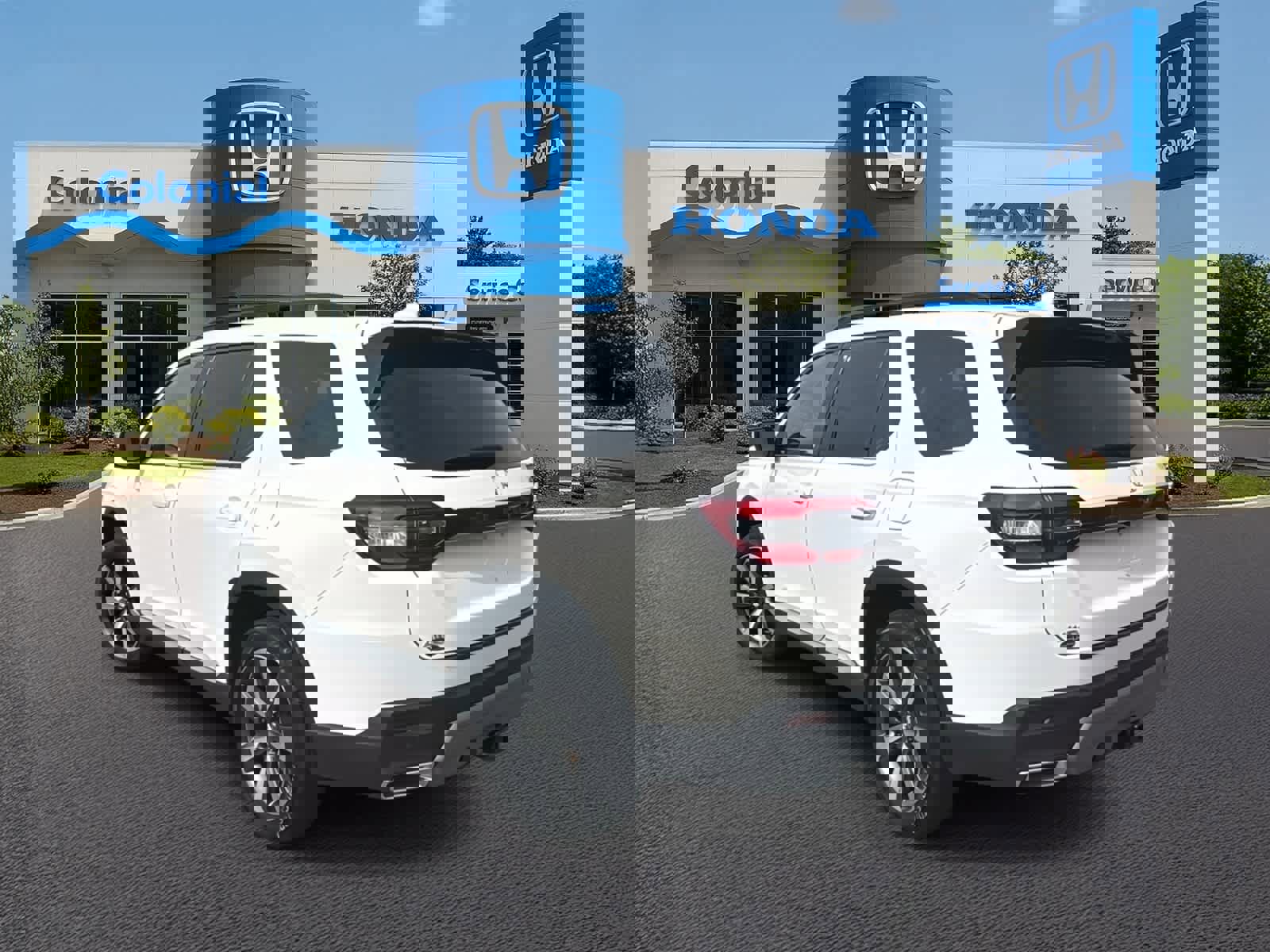 Used 2025 Honda Pilot Elite image 3