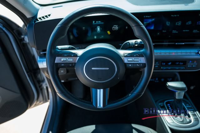 Used 2025 Hyundai Kona SEL AWD/4WD image 12