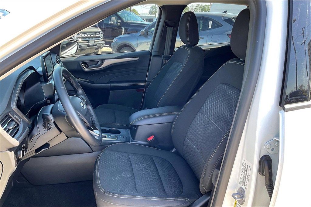 Used 2023 Ford Escape Active image 18