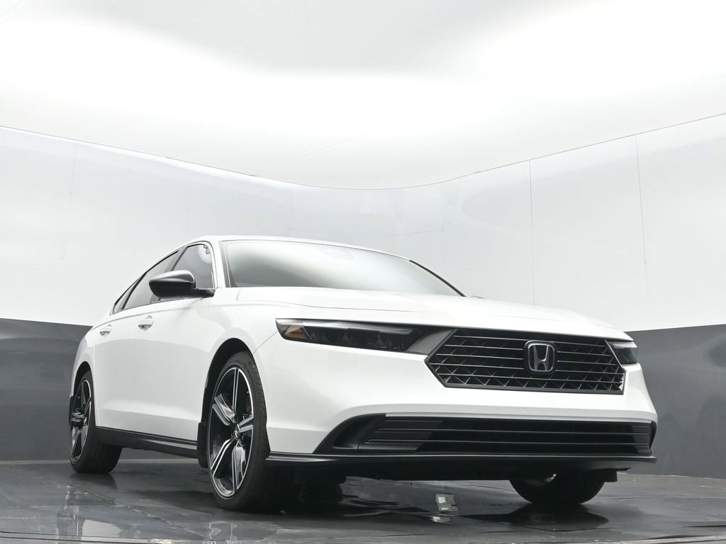 Used 2024 Honda Accord Sport image 5