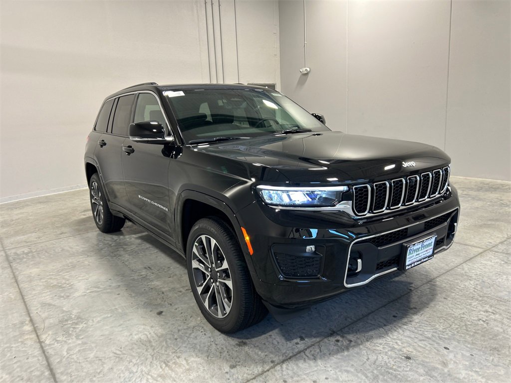 New 2025 Jeep Grand Cherokee Overland w/ Adv Protech Group III image 4