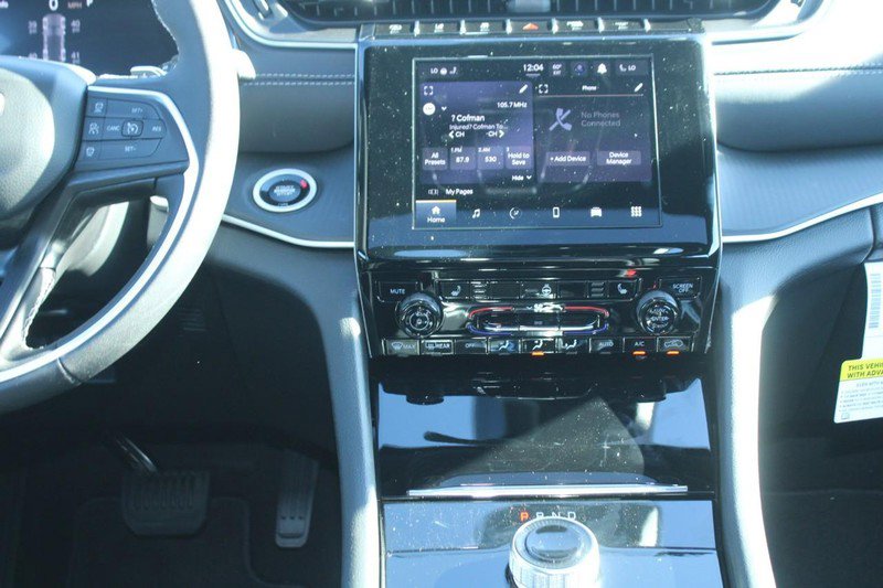 New 2025 Jeep Grand Cherokee Altitude w/ Trailer Tow Package image 7