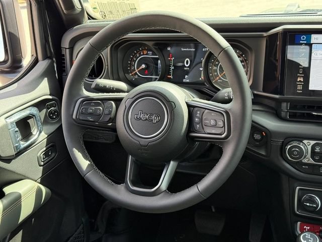 New 2025 Jeep Gladiator Mojave w/ Safety Group AWD/4WD image 16