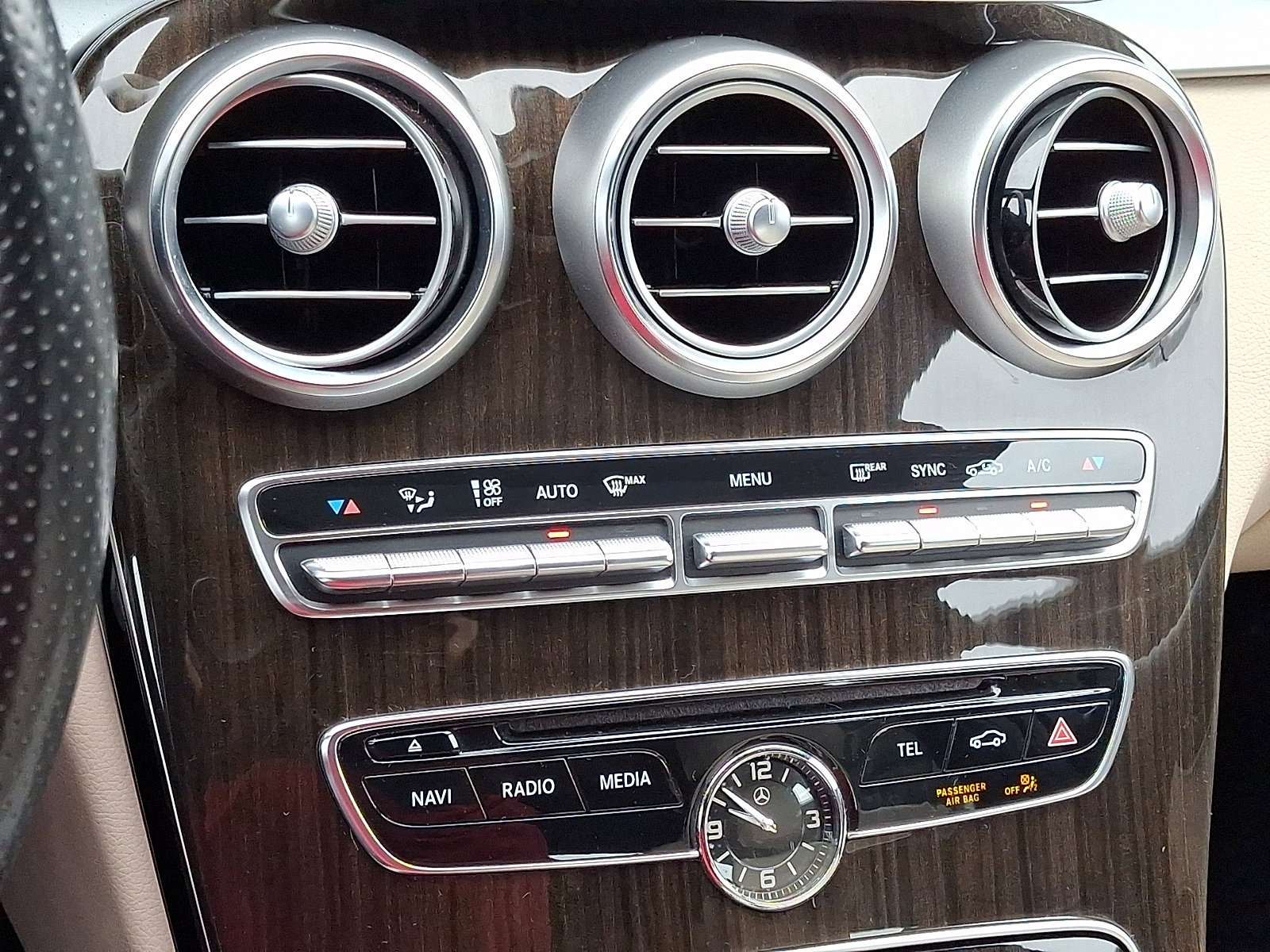 Certified 2018 Mercedes-Benz C 300 4MATIC Sedan image 16