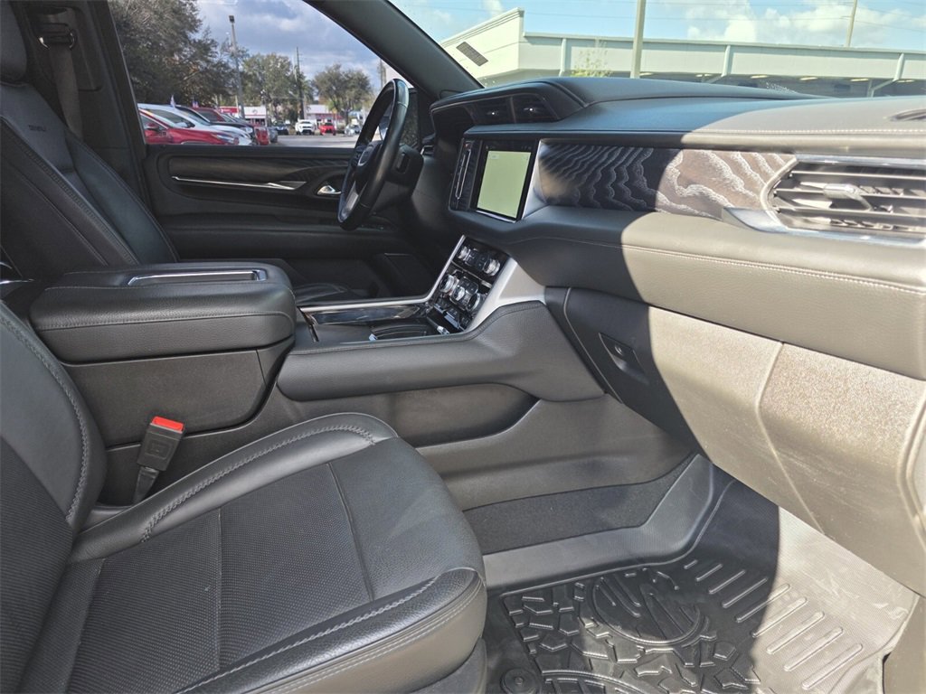 Used 2023 GMC Yukon Denali image 13