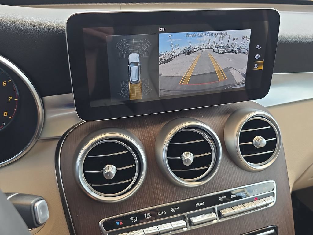 Used 2021 Mercedes-Benz GLC 300 4MATIC image 14