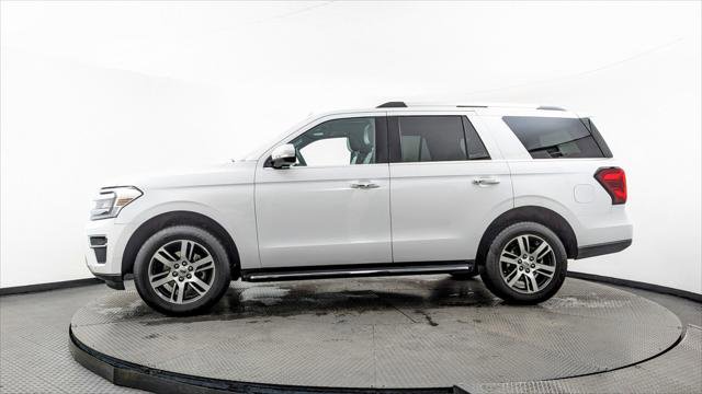 Used 2023 Ford Expedition Limited image 4