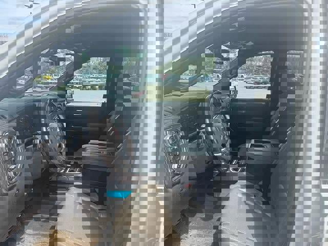 Used 2020 GMC Sierra 1500 SLT w/ SLT Premium Plus Package image 4