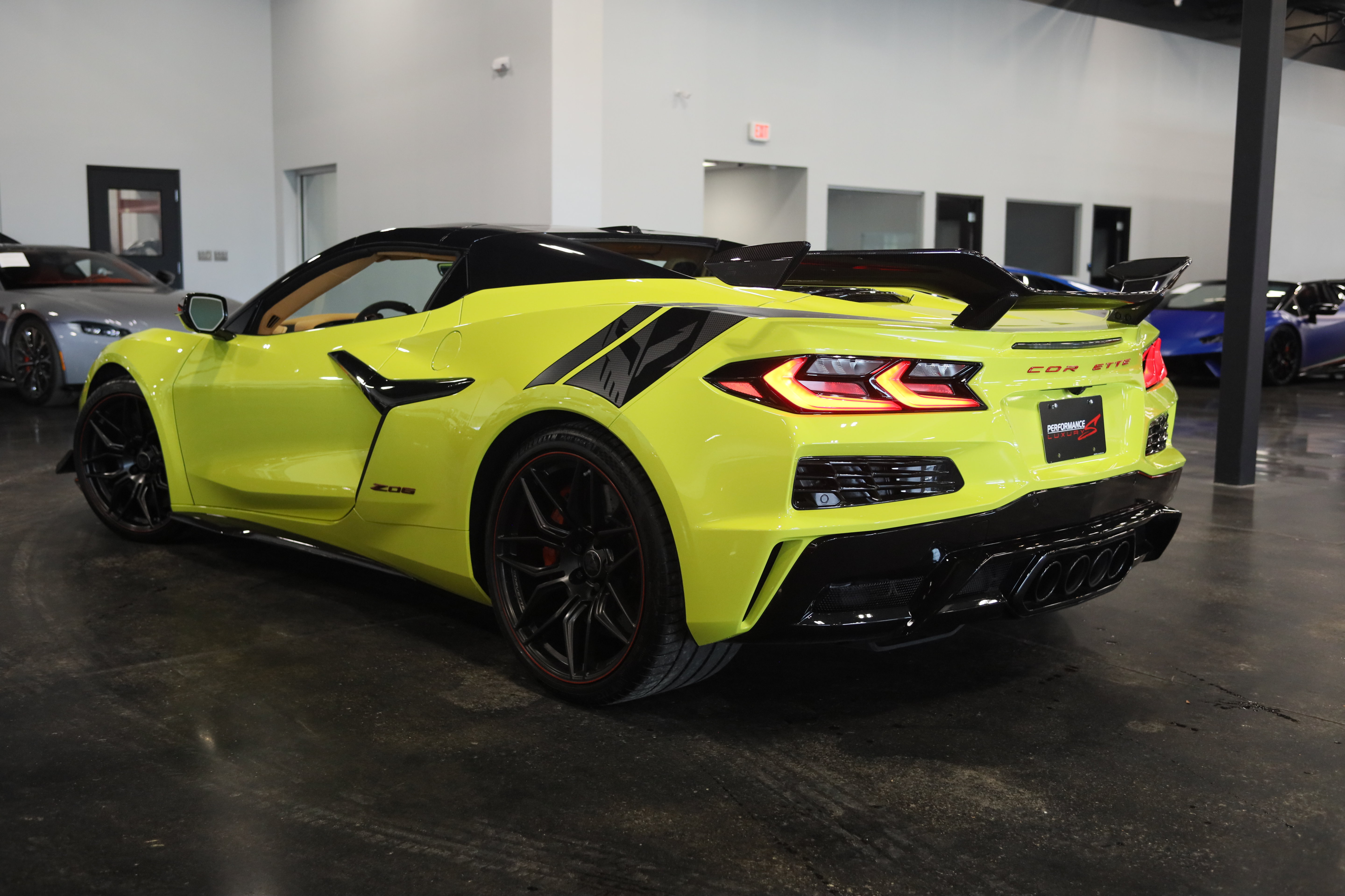 Used 2023 Chevrolet Corvette Z06 w/ Z07 Performance Package RWD image 6