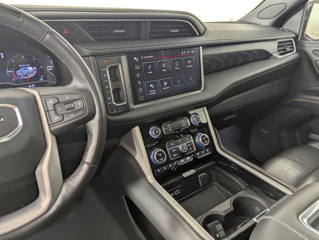 Used 2023 GMC Yukon Denali w/ Denali Reserve Package image 14