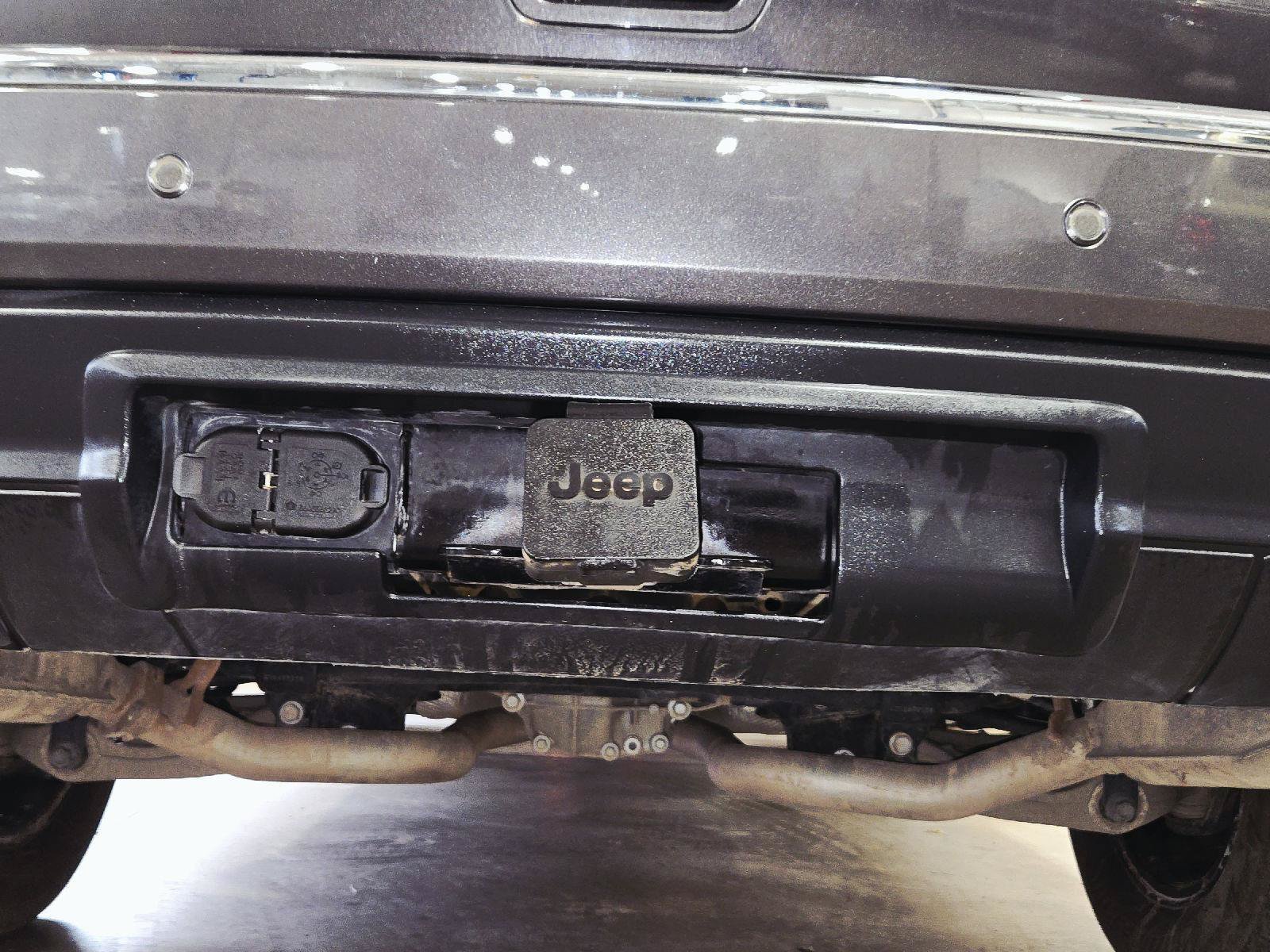 Used 2018 Jeep Grand Cherokee Limited AWD/4WD image 63