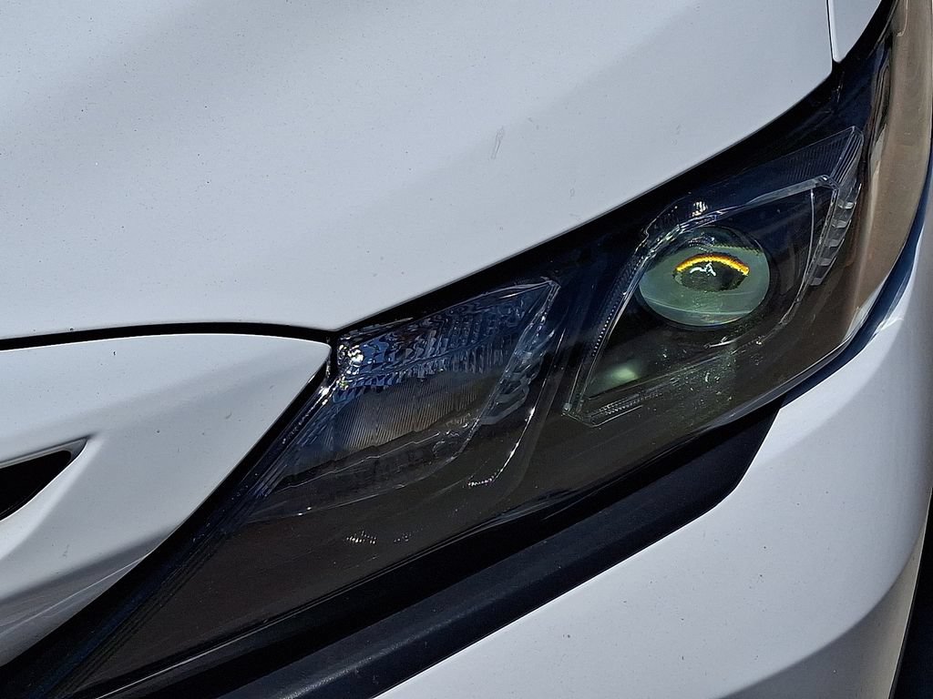 Used 2022 Toyota Camry SE AWD/4WD image 10