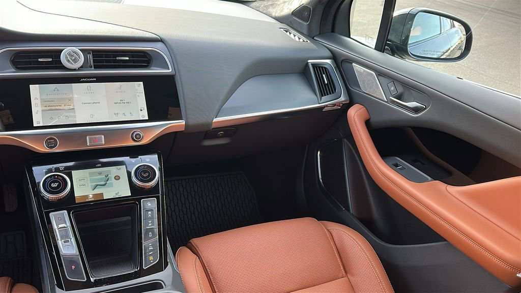 Used 2024 Jaguar I-PACE R-Dynamic HSE image 21