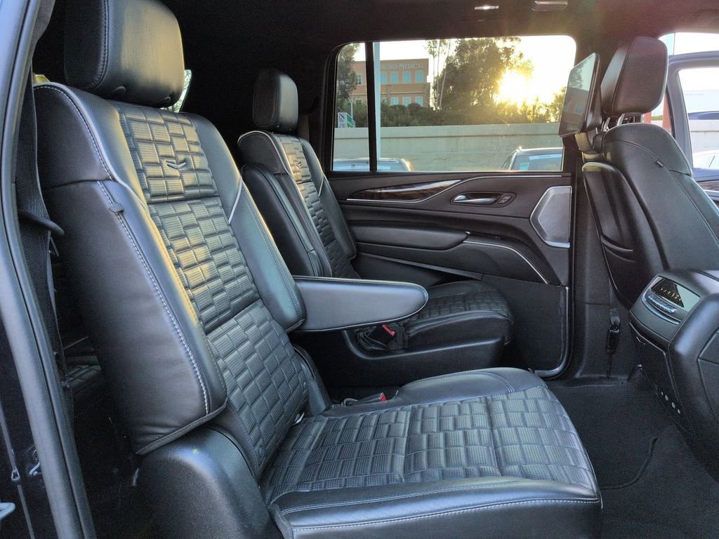 Used 2022 Cadillac Escalade ESV Sport Platinum AWD/4WD image 20