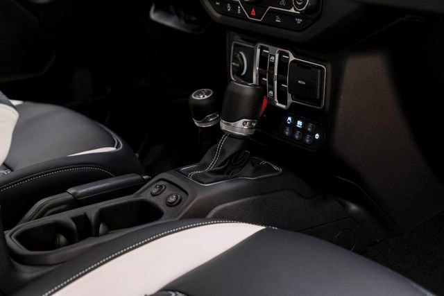 Used 2025 Jeep Gladiator Sport image 65