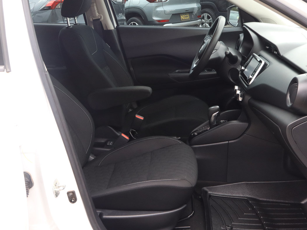 Used 2022 Nissan Kicks S FWD image 20