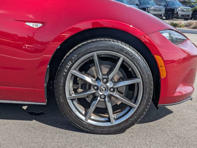 Used 2019 MAZDA MX-5 Miata RF Grand Touring RWD image 14
