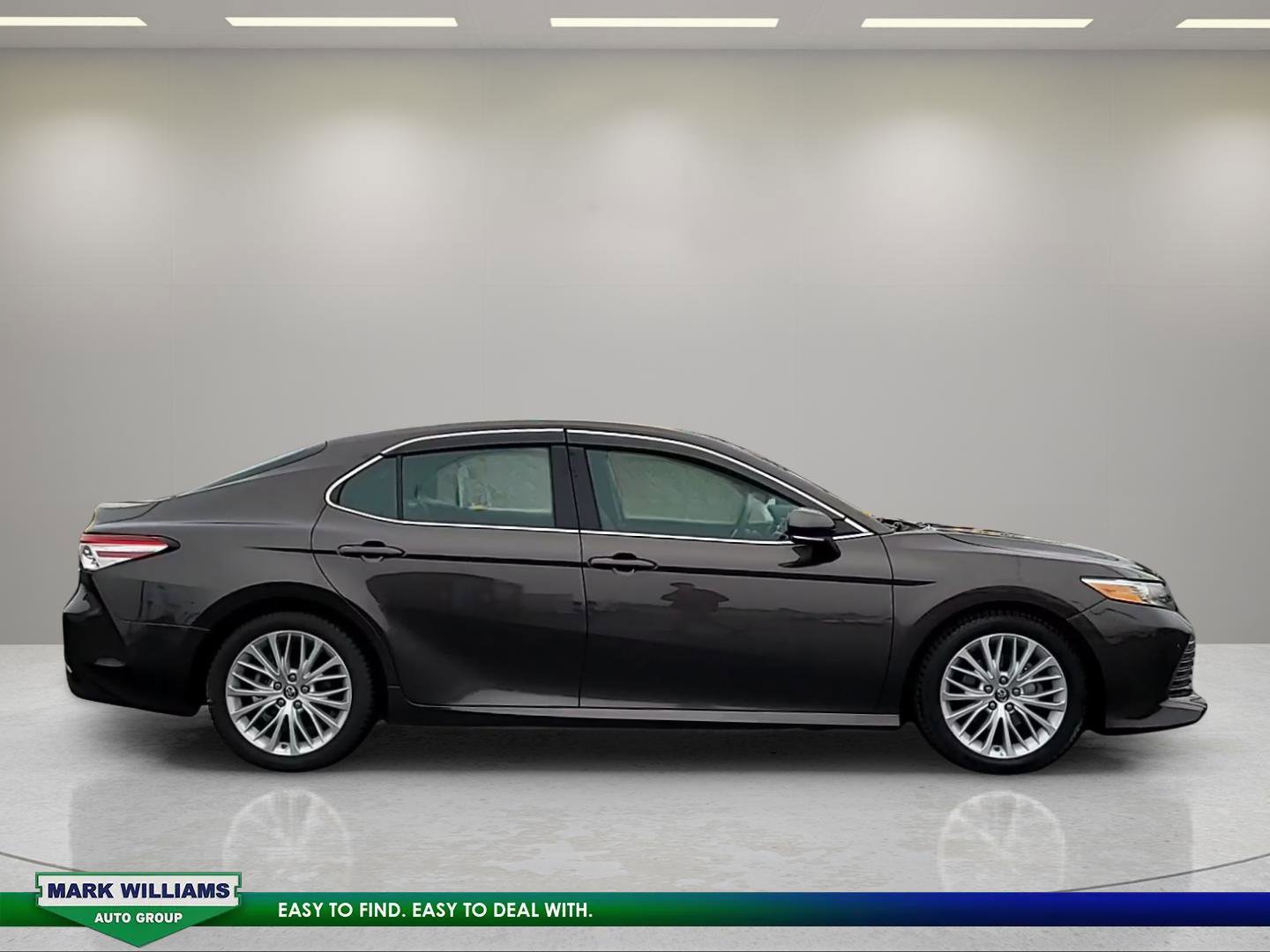 Used 2018 Toyota Camry XLE w/ Audio Package image 9